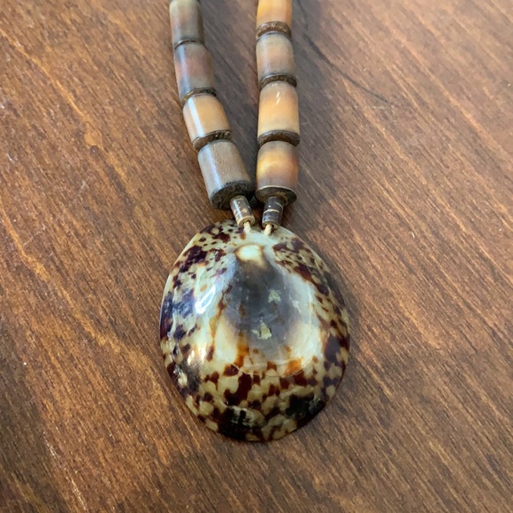 Boho 14” Shell and Bead Necklace - Picture 2 of 3